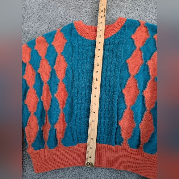 Sweater - Picture 3 of 4
